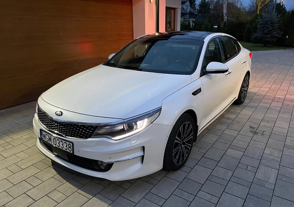 Kia Optima cena 61500 przebieg: 207000, rok produkcji 2015 z Wyszogród małe 379